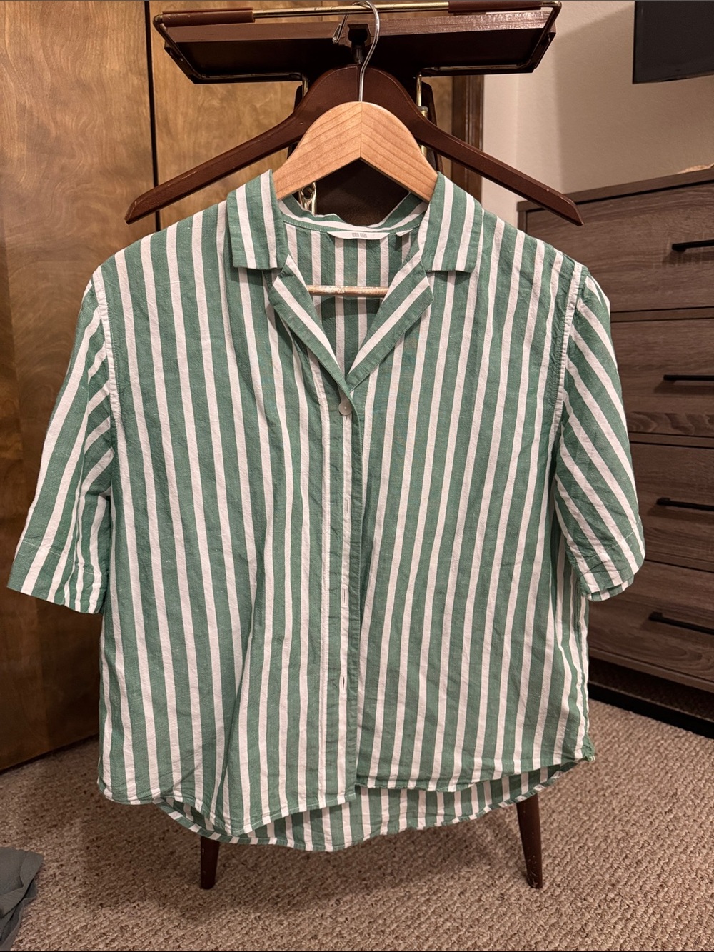 Uniqlo linen striped short sleeve button up